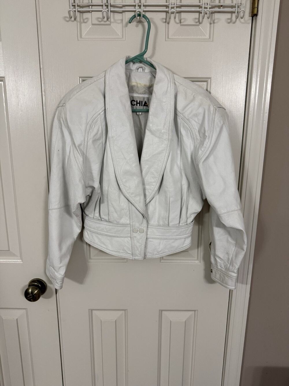 Vintage 1980’s Chia White Leather Jacket in a size M